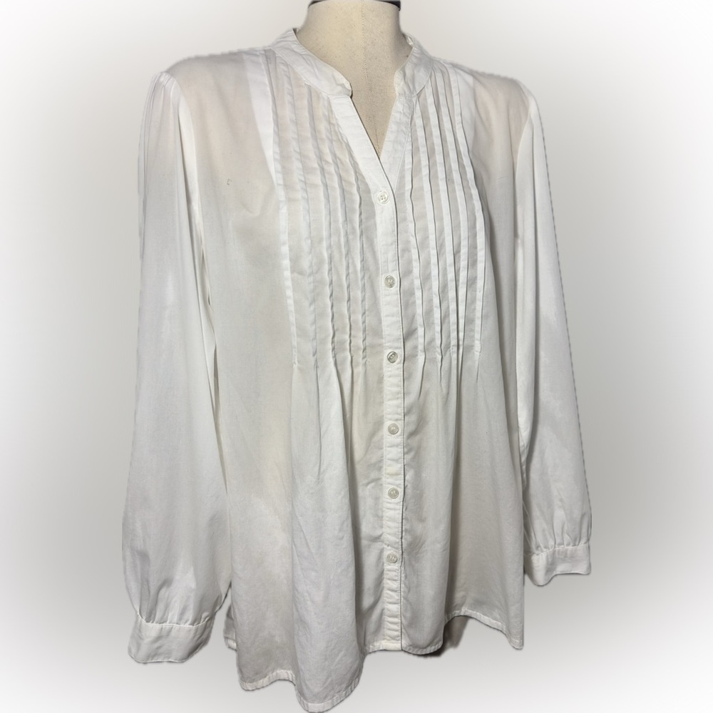 Art And Soul White Pleated Button Down XL 100% Cotton Blouse Top Classic